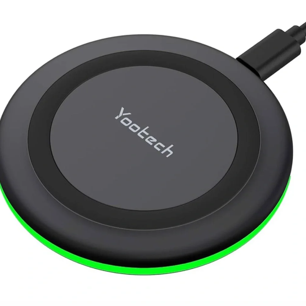 Black Wireless Charger with Green Accent